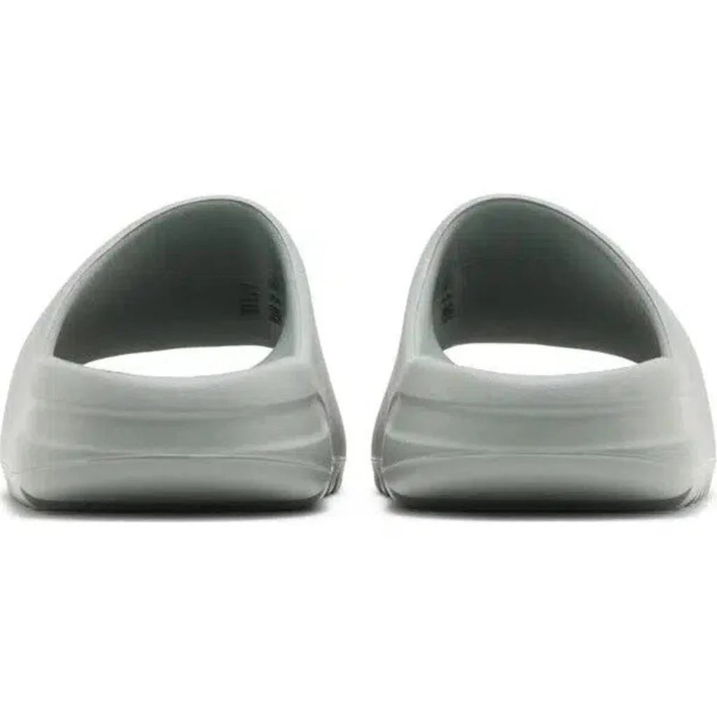 Yeezy Slides 'Salt'